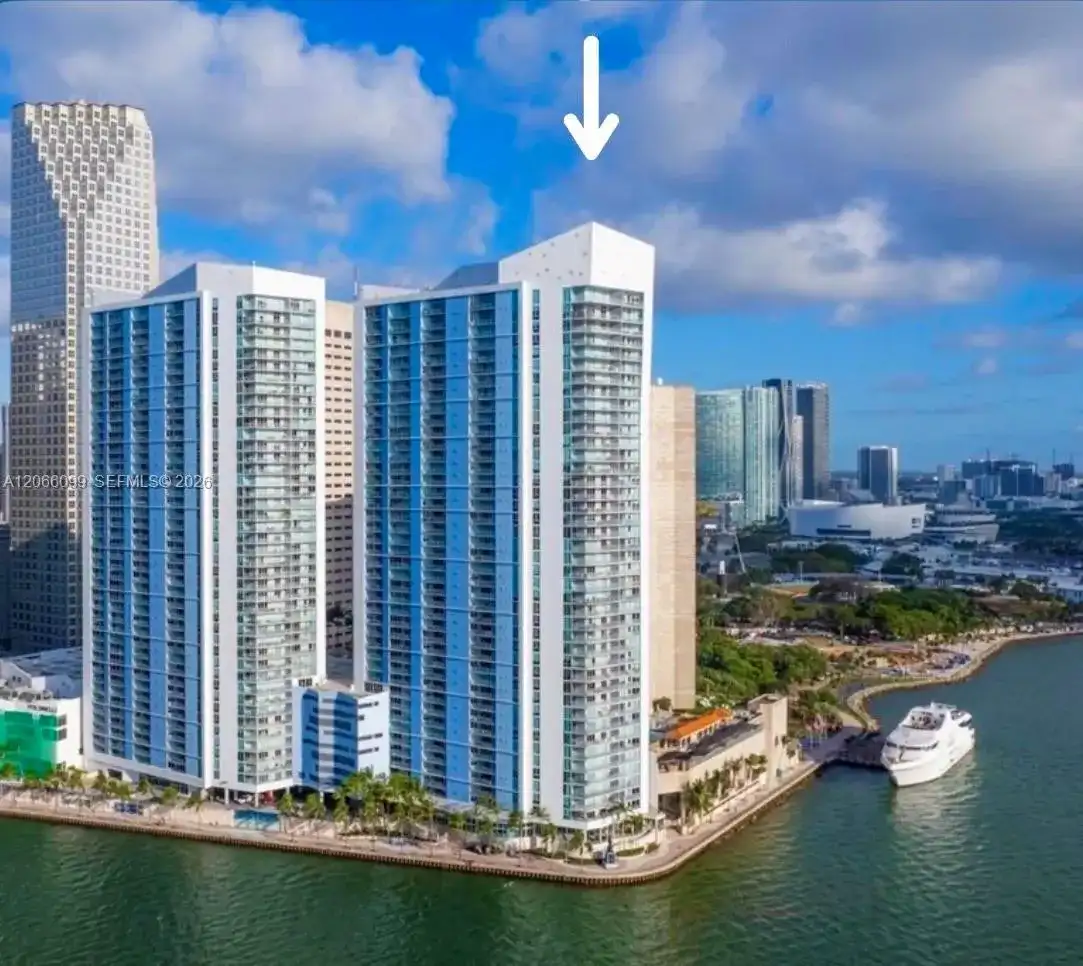 335 S Biscayne Blvd # 3408, Miami FL 33131