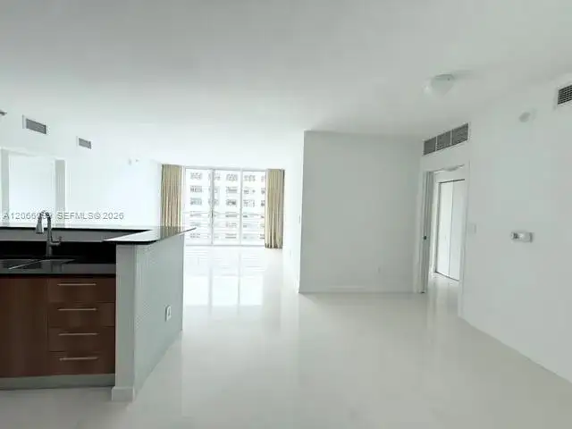 335 S Biscayne Blvd # 3408, Miami FL 33131 photo 3