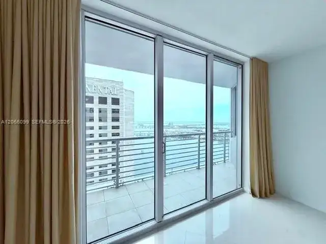 335 S Biscayne Blvd # 3408, Miami FL 33131 photo 5