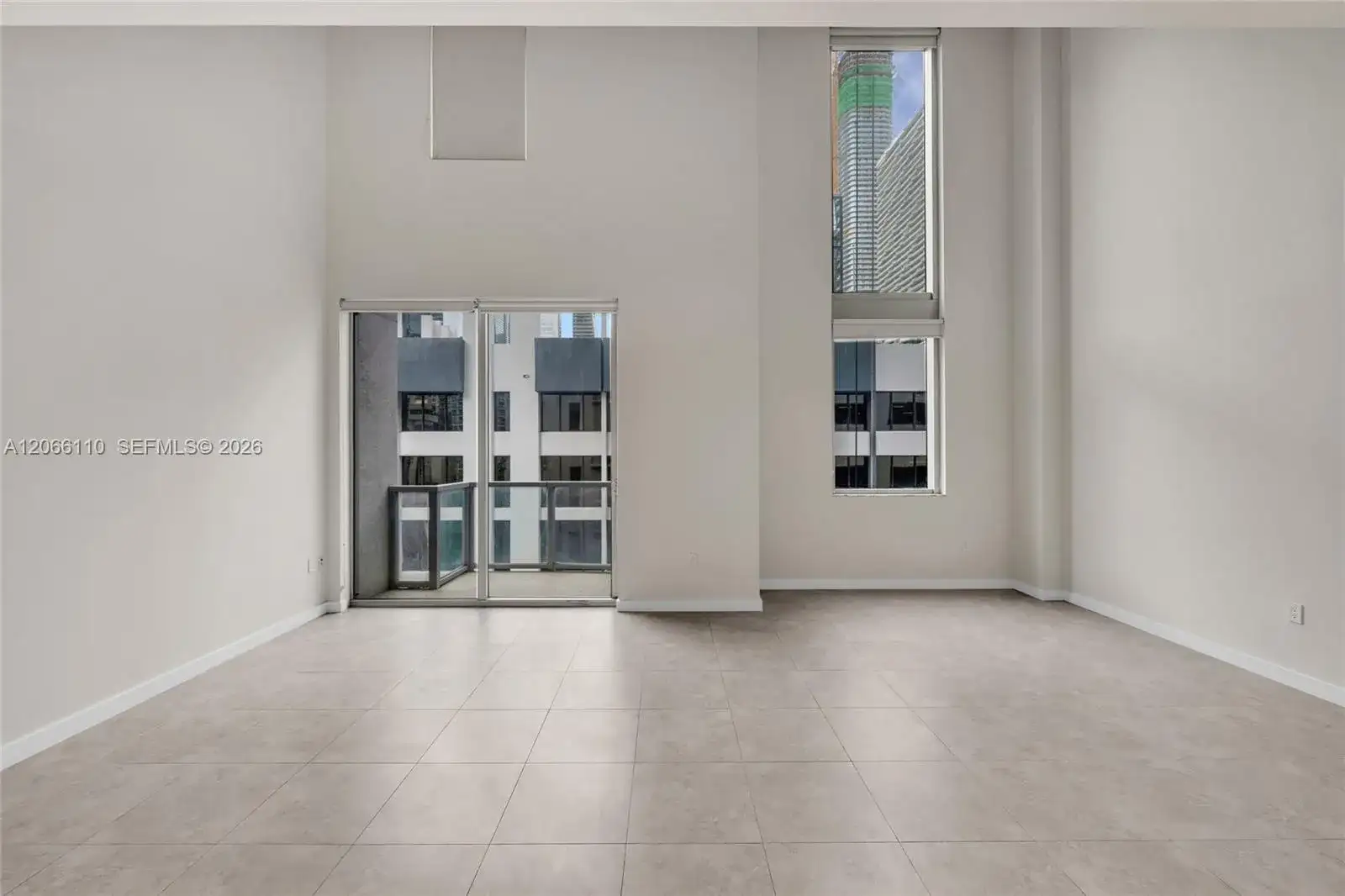1060 Brickell Ave # 815, Miami FL 33131 photo 2