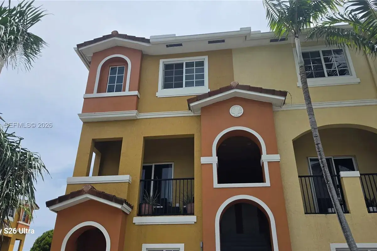 141 NW 2nd Ave # 2, Hallandale Beach FL 33009
