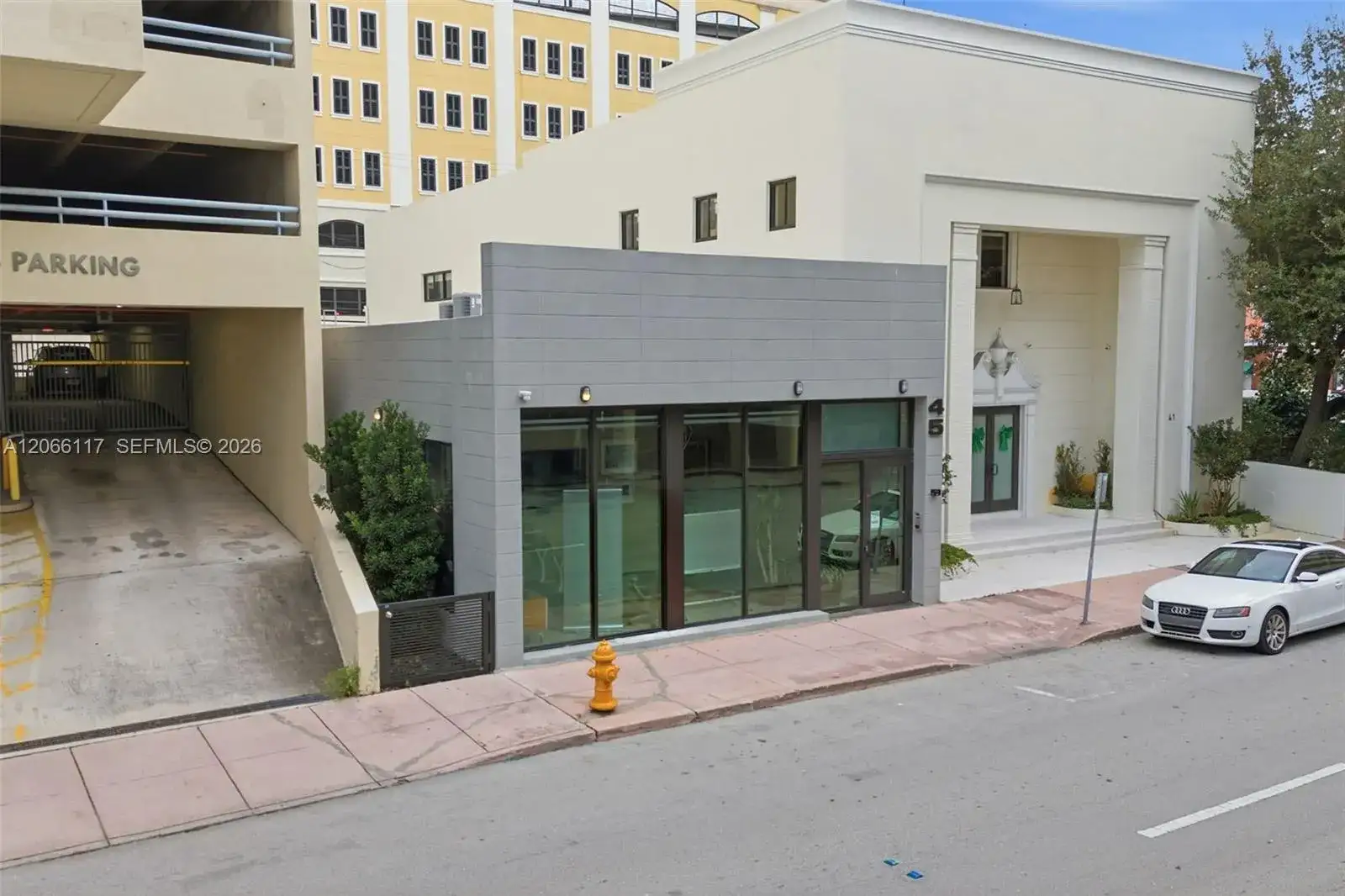 45 Valencia Ave, Coral Gables FL 33134 photo 2