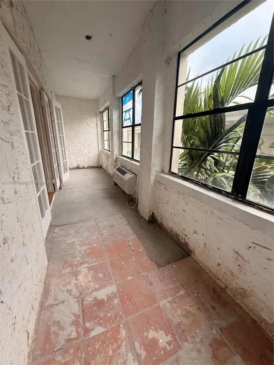 934 Michigan Ave # 207, Miami Beach FL 33139 photo 5