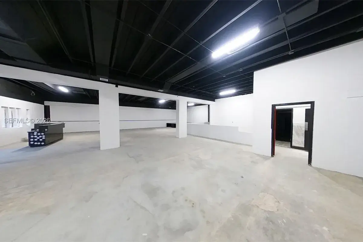 4221 N State Road 7 # 4221, Hollywood FL 33021