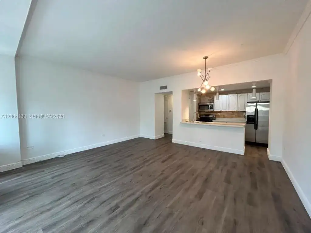 7545 E Treasure Dr # 2A, North Bay Village FL 33141 photo 4