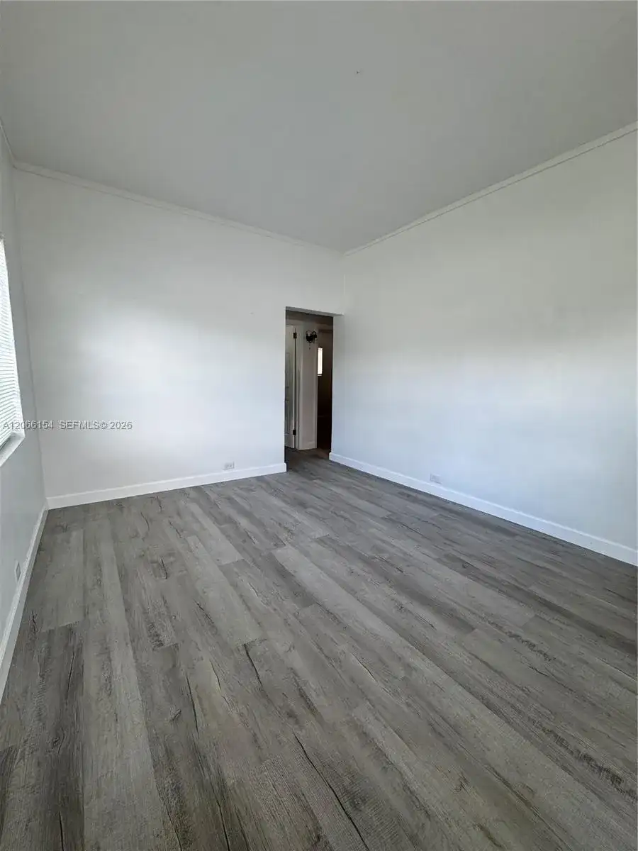 568 E 49th St # 568, Hialeah FL 33013 photo 3