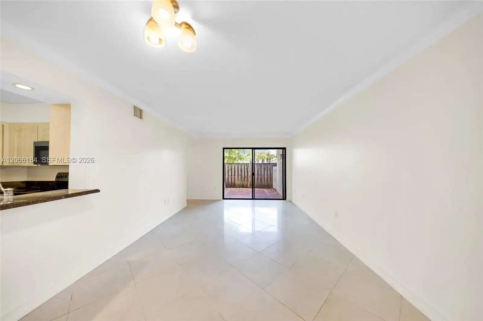 9405 Fontainebleau Blvd # 112, Miami FL 33172 photo 4