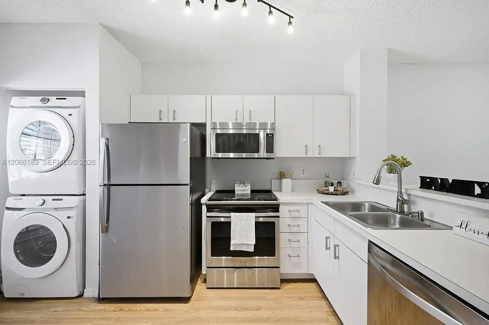 12135 SW 3rd St, Pembroke Pines FL 33025