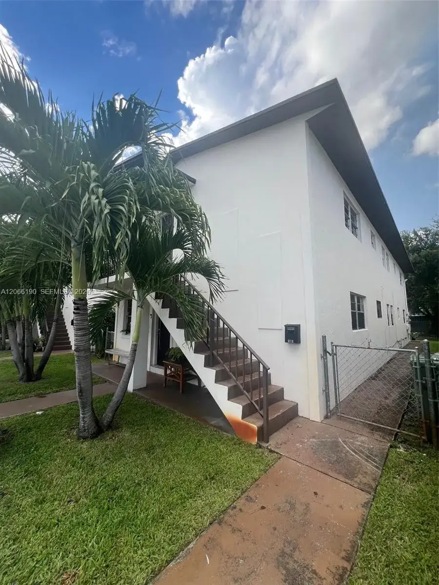 467B E 13th St # 467B, Hialeah FL 33010