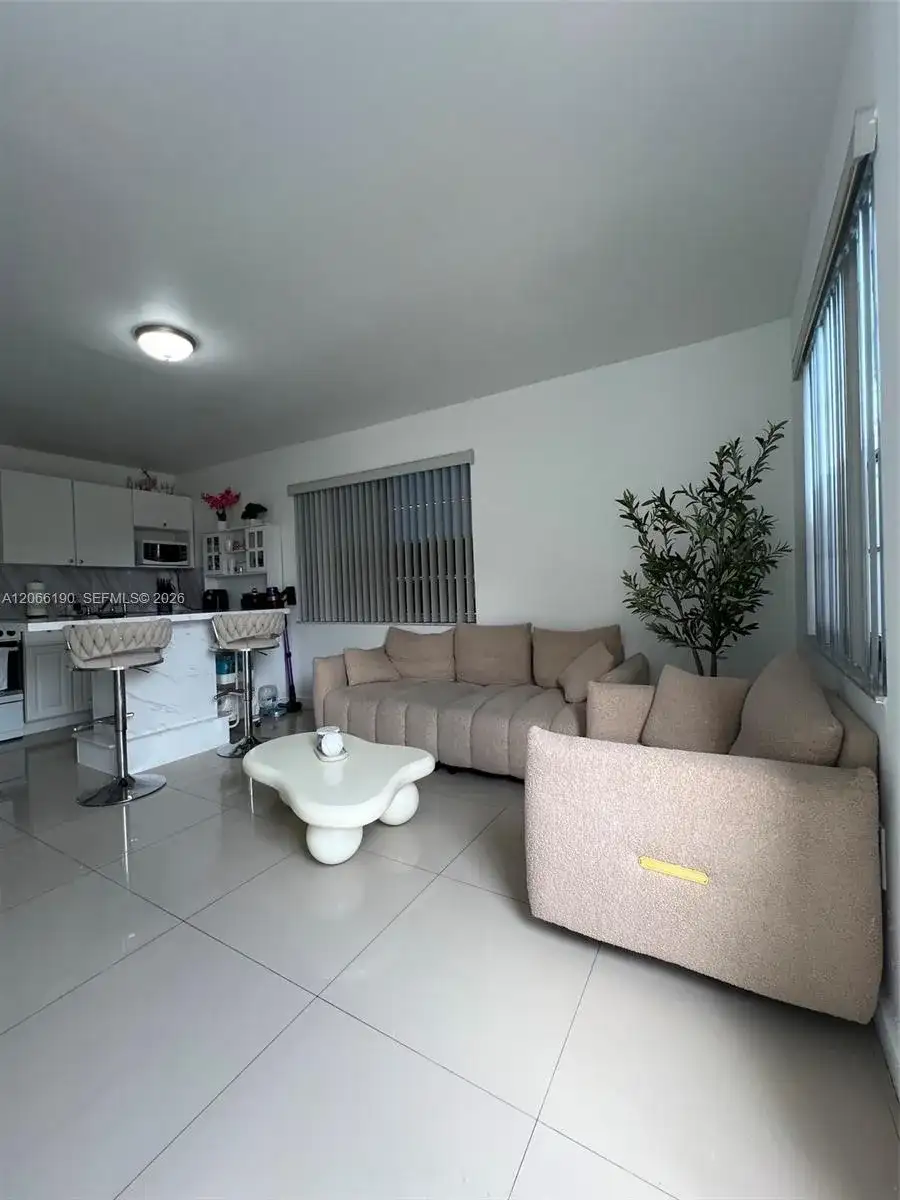 467B E 13th St # 467B, Hialeah FL 33010 photo 2
