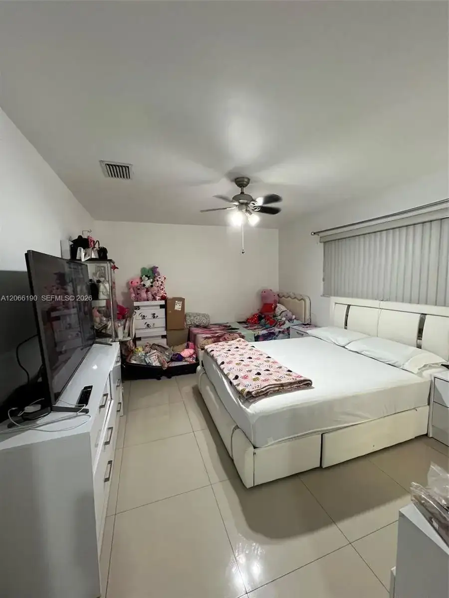 467B E 13th St # 467B, Hialeah FL 33010 photo 5