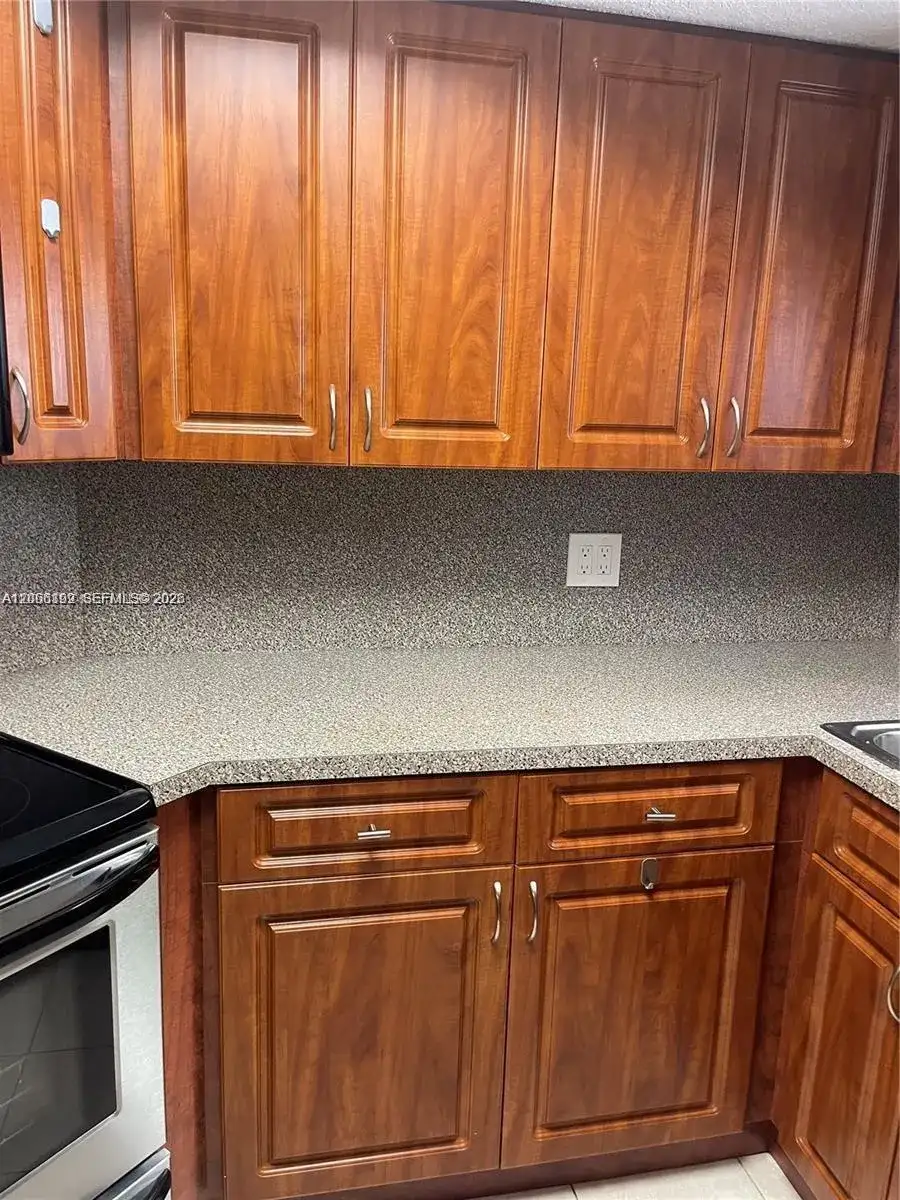 8225 Lake Dr # 108, Doral FL 33166 photo 5