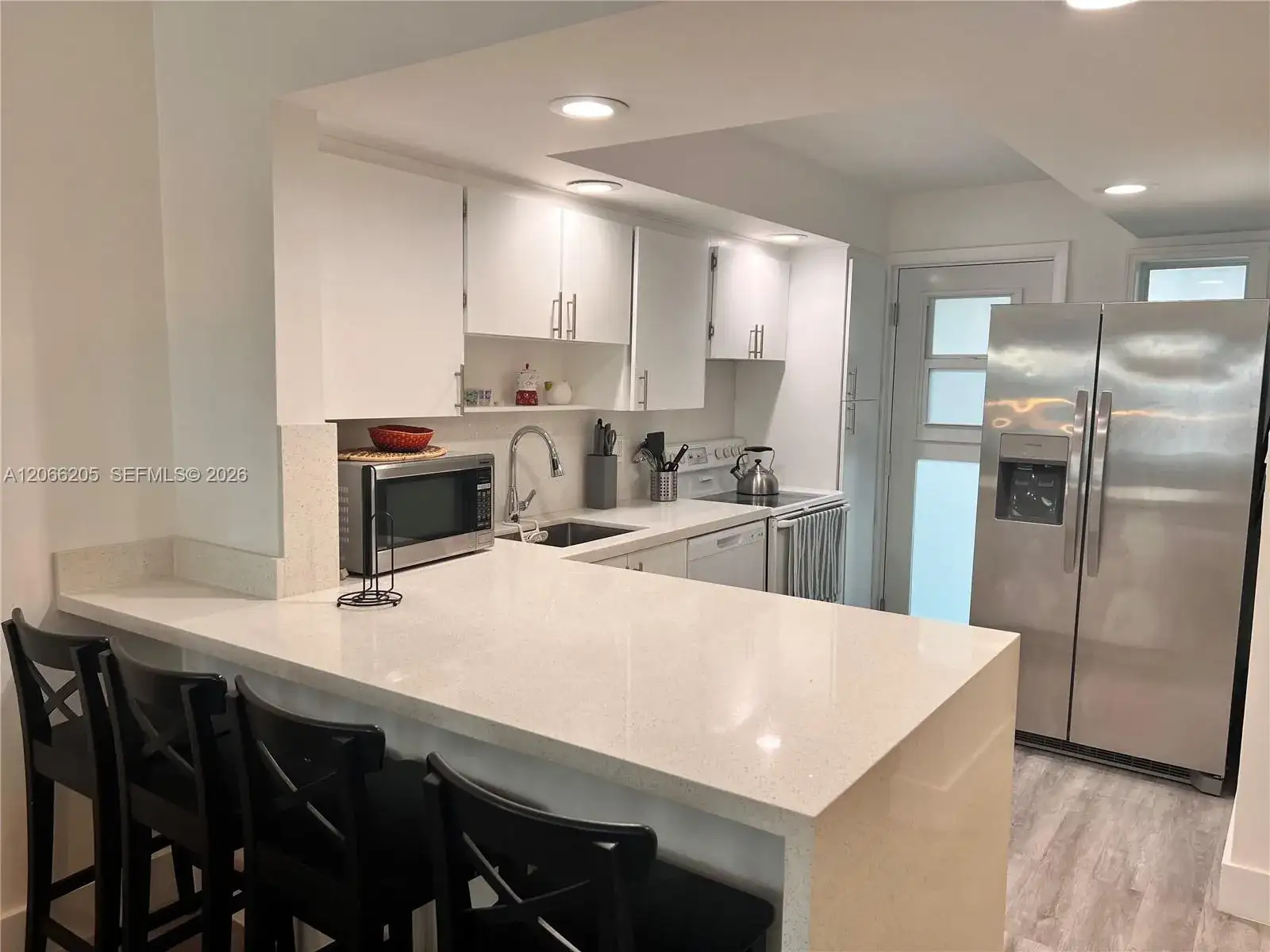 240 Galen Dr # 302, Key Biscayne FL 33149 photo 2