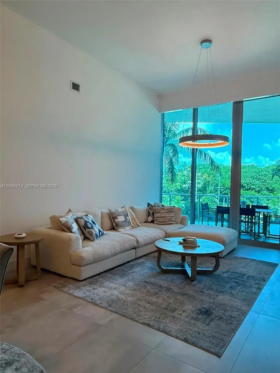 701 N Fort Lauderdale Blvd # 214, Fort Lauderdale FL 33304