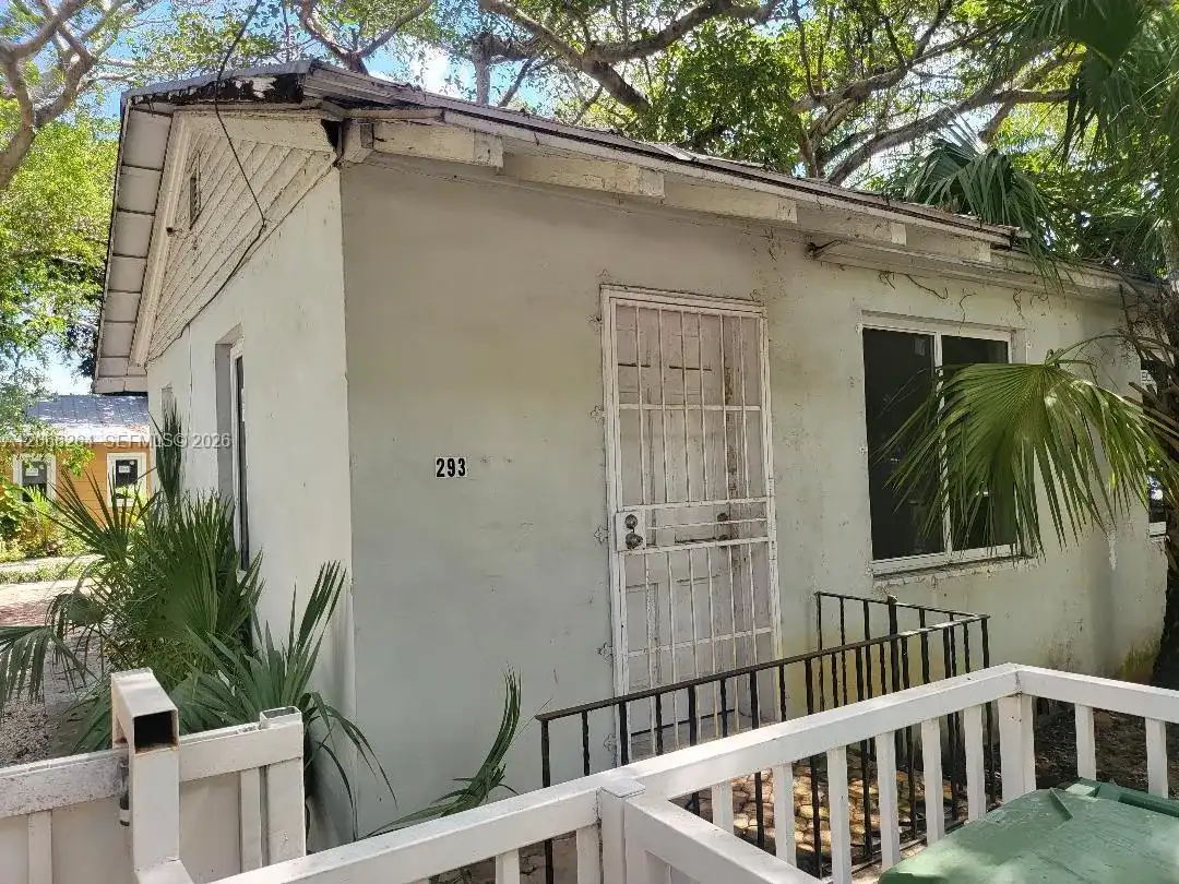 293 NE 80th Ter, Miami FL 33138