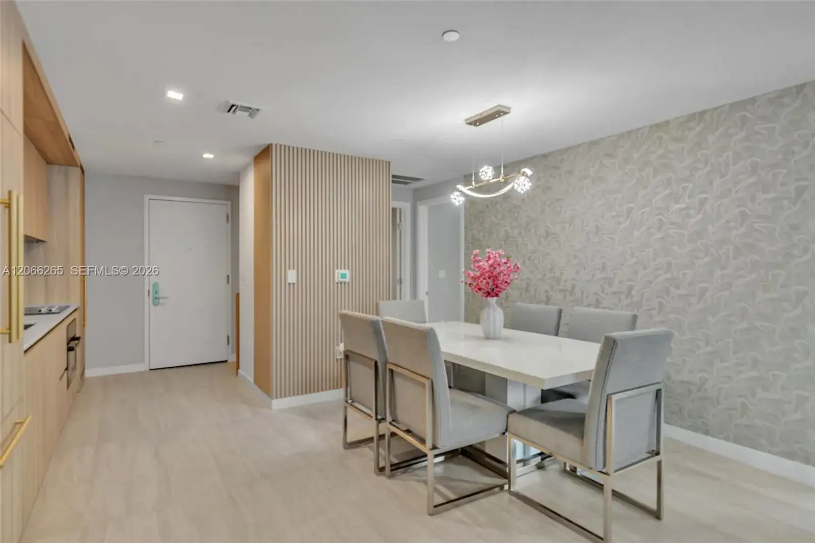 77 SE 5TH ST # 2006, Miami FL 33131 photo 5