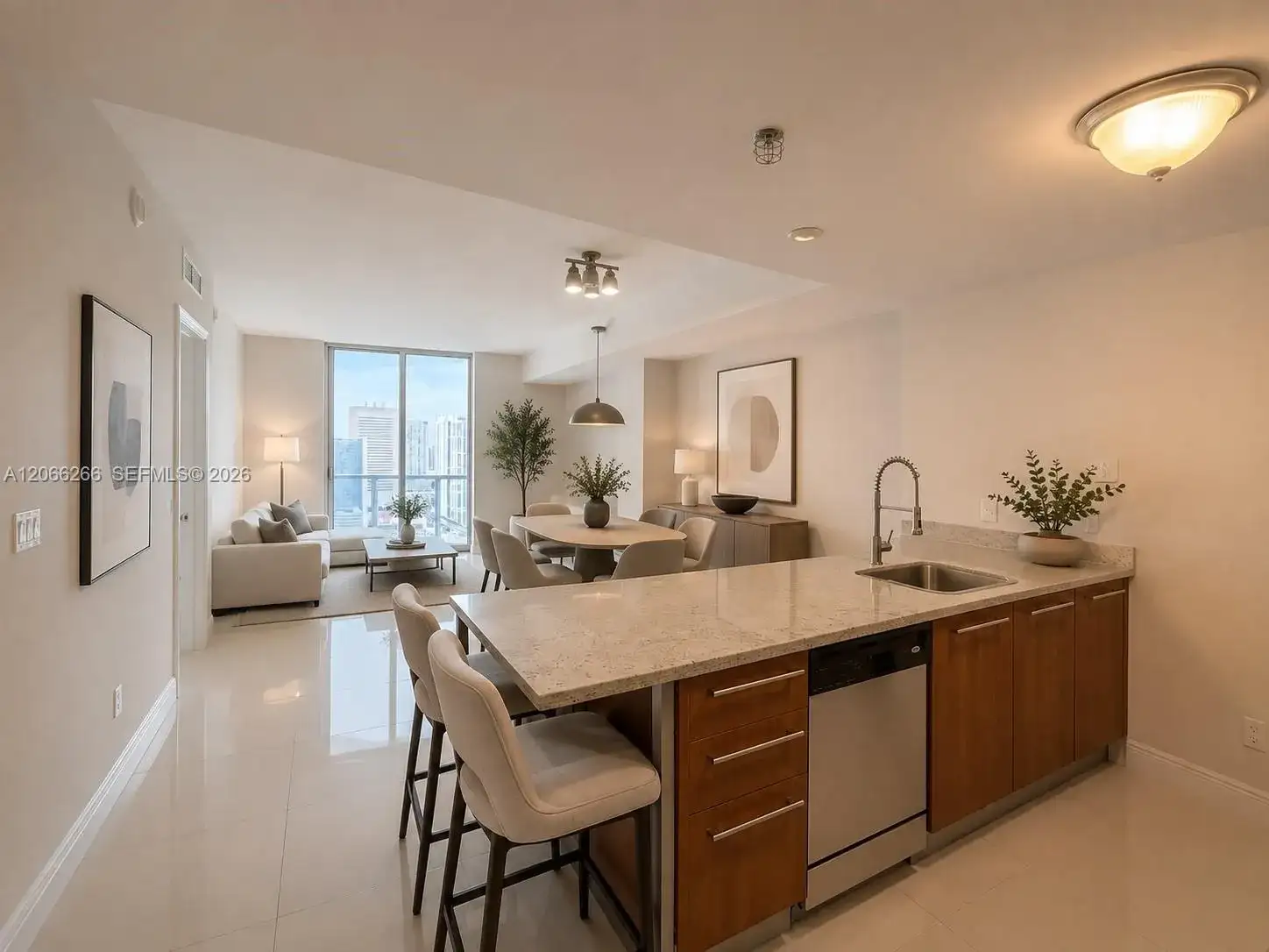 185 SW 7th St # 3105, Miami FL 33130 photo 2