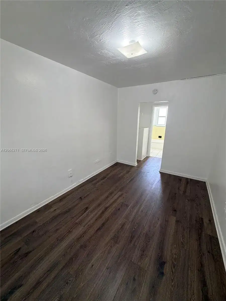 3669 Thomas Ave # 8, Miami FL 33133 photo 4