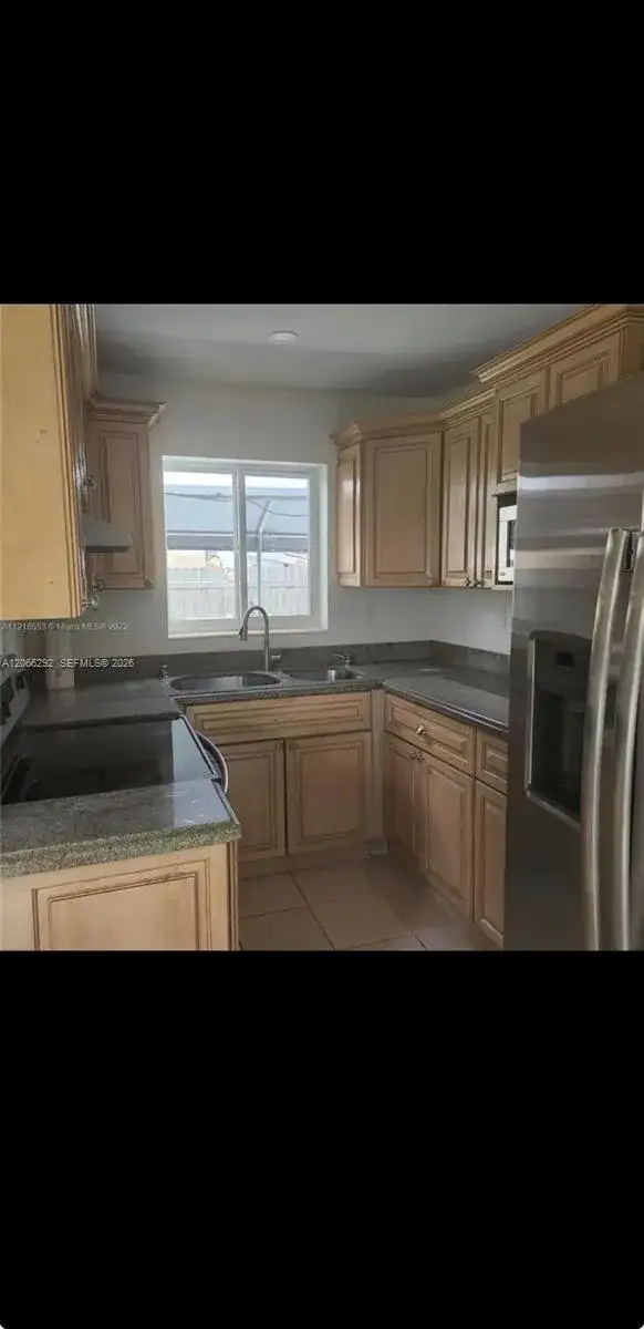20210 SW 112th Ave, Cutler Bay FL 33189 photo 2