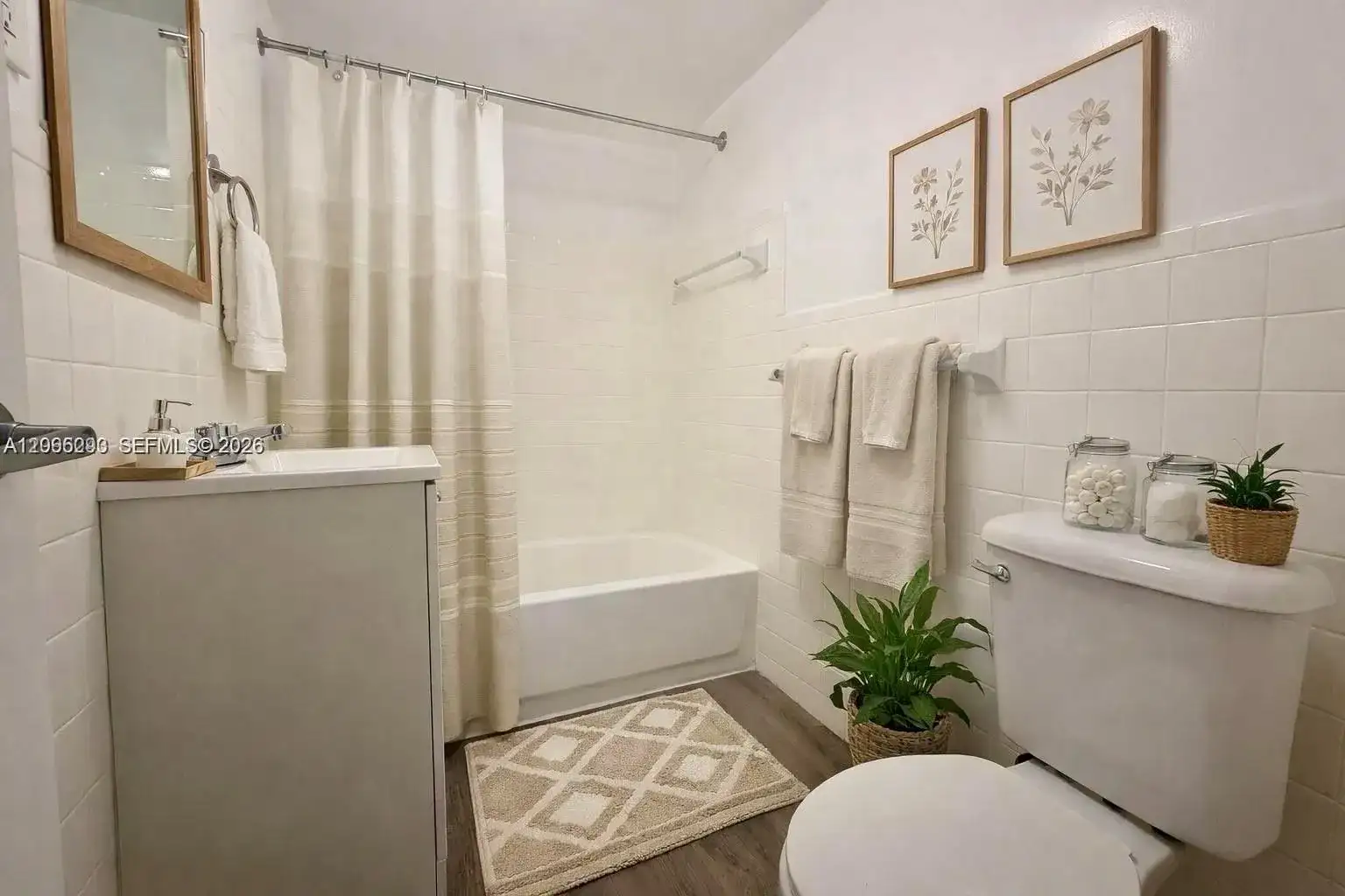 143 SW 9th St # 310, Miami FL 33130 photo 3