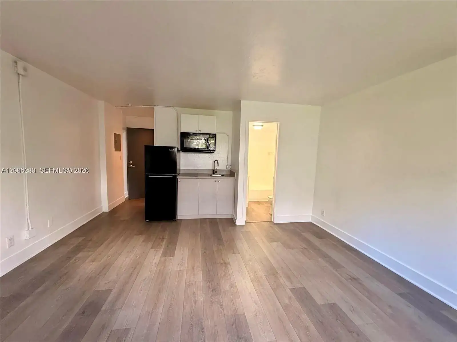 143 SW 9th St # 310, Miami FL 33130 photo 5