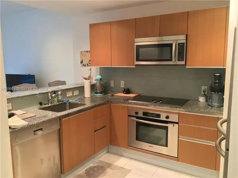 1050 Brickell Ave # 2322, Miami FL 33131 photo 3