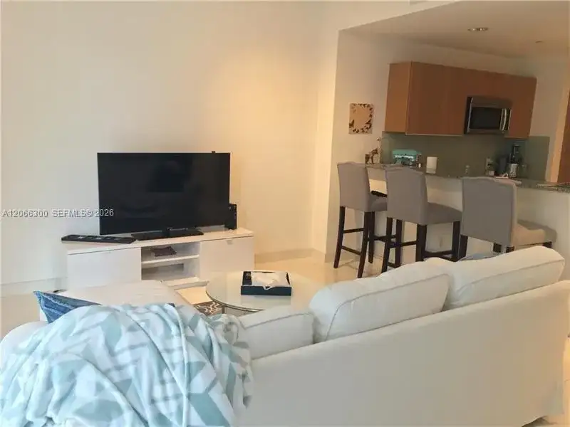 1050 Brickell Ave # 2322, Miami FL 33131 photo 4