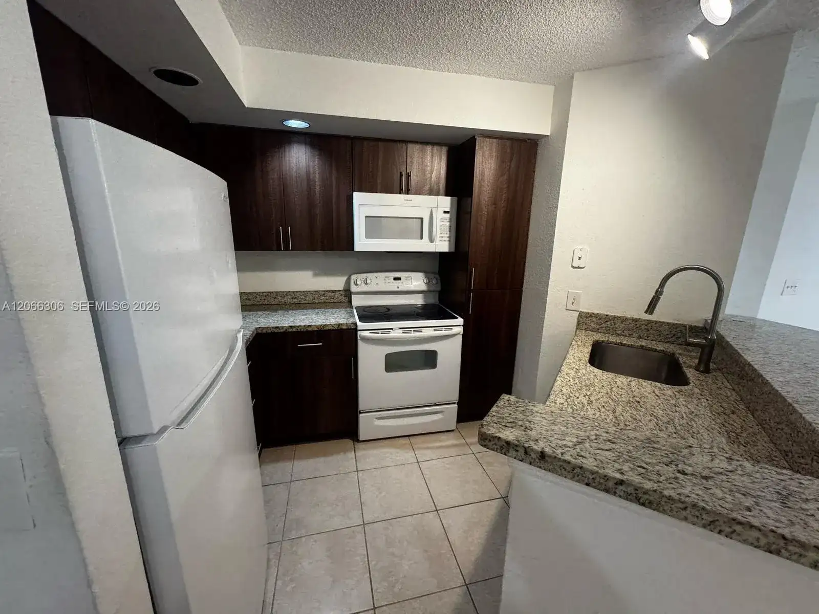 3370 N Pinewalk Dr N # 1213, Margate FL 33063 photo 3