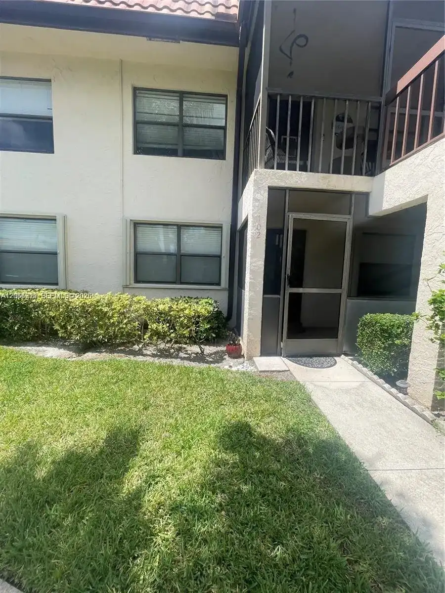 7250 Golf Colony Ct # 102, Lake Worth FL 33467