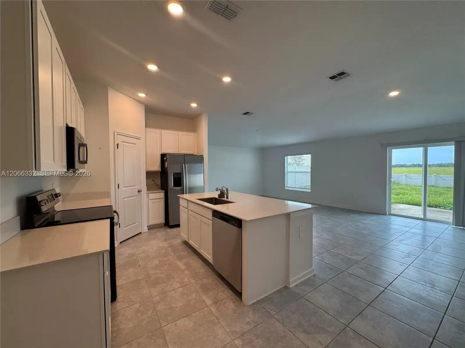 640 Daring Dr, Davenport FL 33837