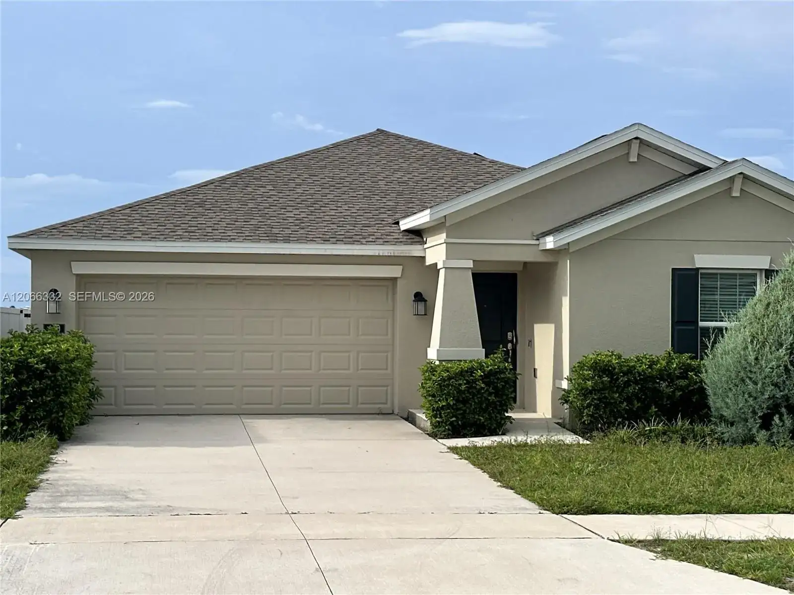 640 Daring Dr, Davenport FL 33837 photo 2