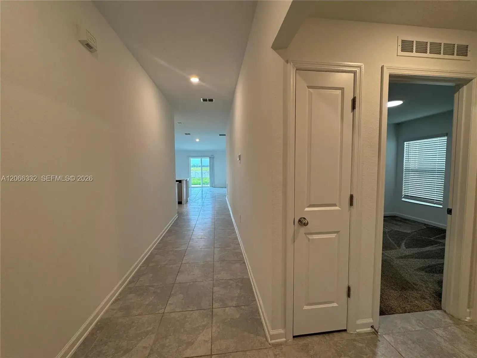 640 Daring Dr, Davenport FL 33837 photo 3