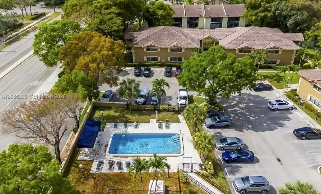 2596 Riverside Dr # 2596, Coral Springs FL 33065 photo 3