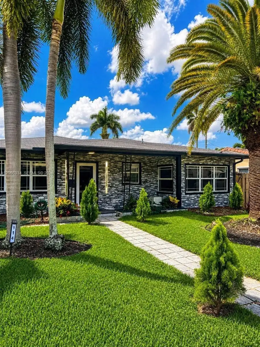 114 NE 2nd Pl, Dania Beach FL 33004