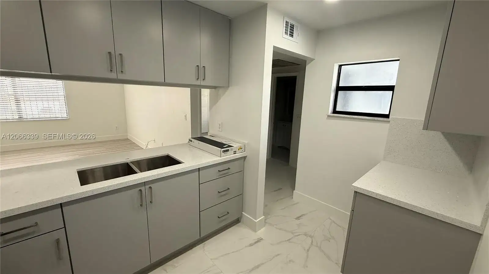 2750 W 63rd Pl # 24, Hialeah FL 33016 photo 5