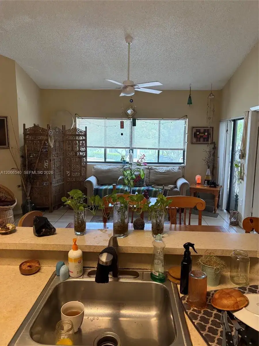 2445 SW 18th Ter # 807, Fort Lauderdale FL 33315 photo 3