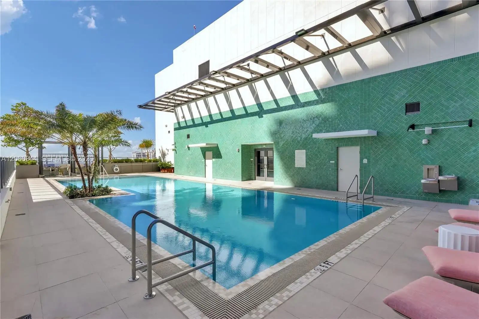 11 NE 6th St # 710, Miami FL 33132 photo 3
