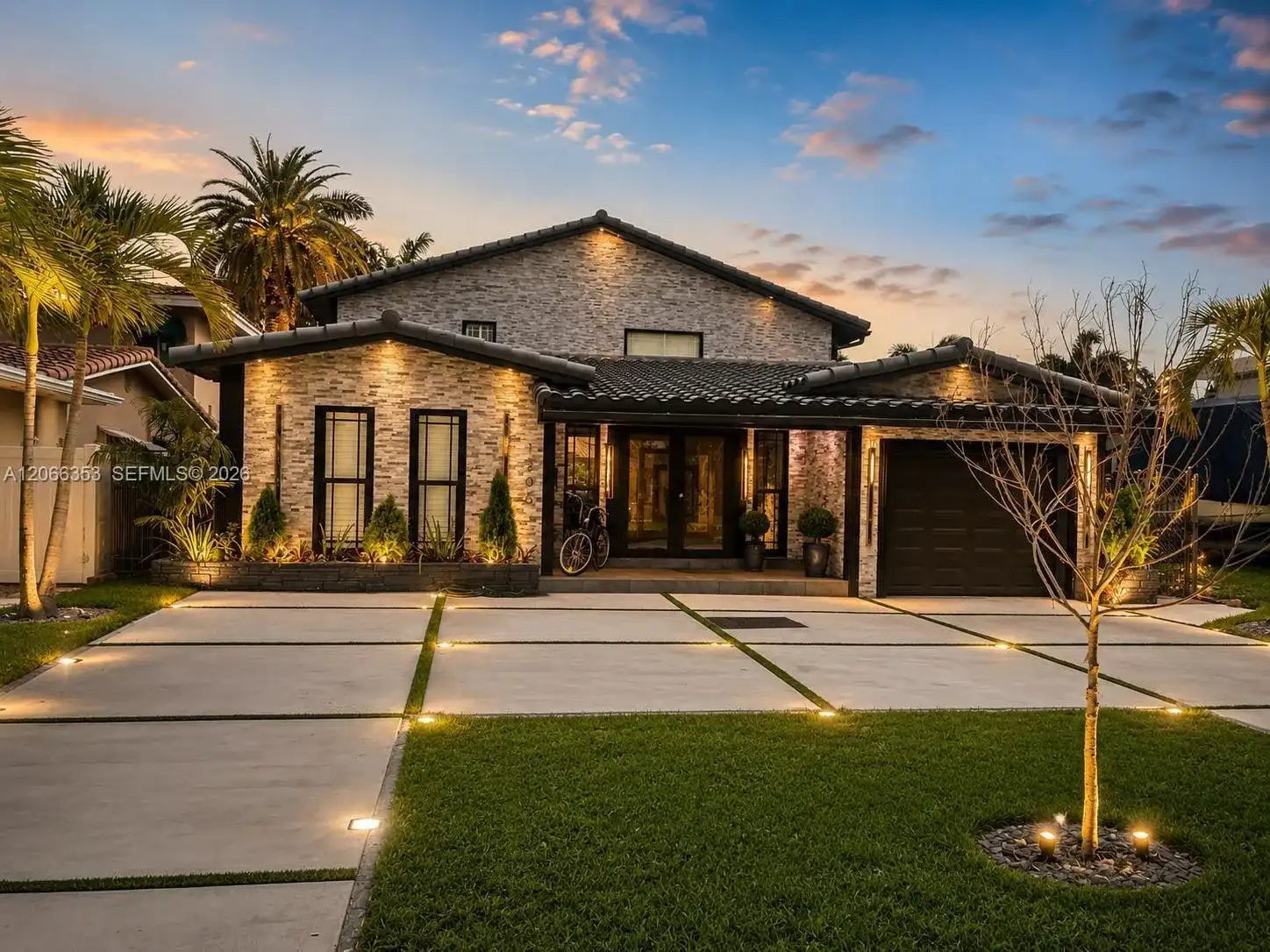 1206 Buchanan St, Hollywood FL 33019