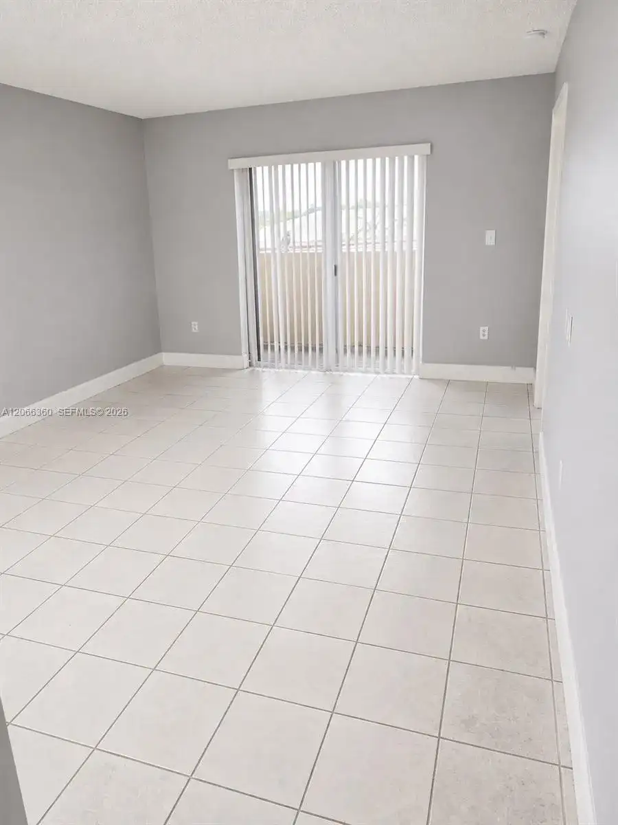 14951 SW 82nd Ln # 502, Miami FL 33193 photo 3