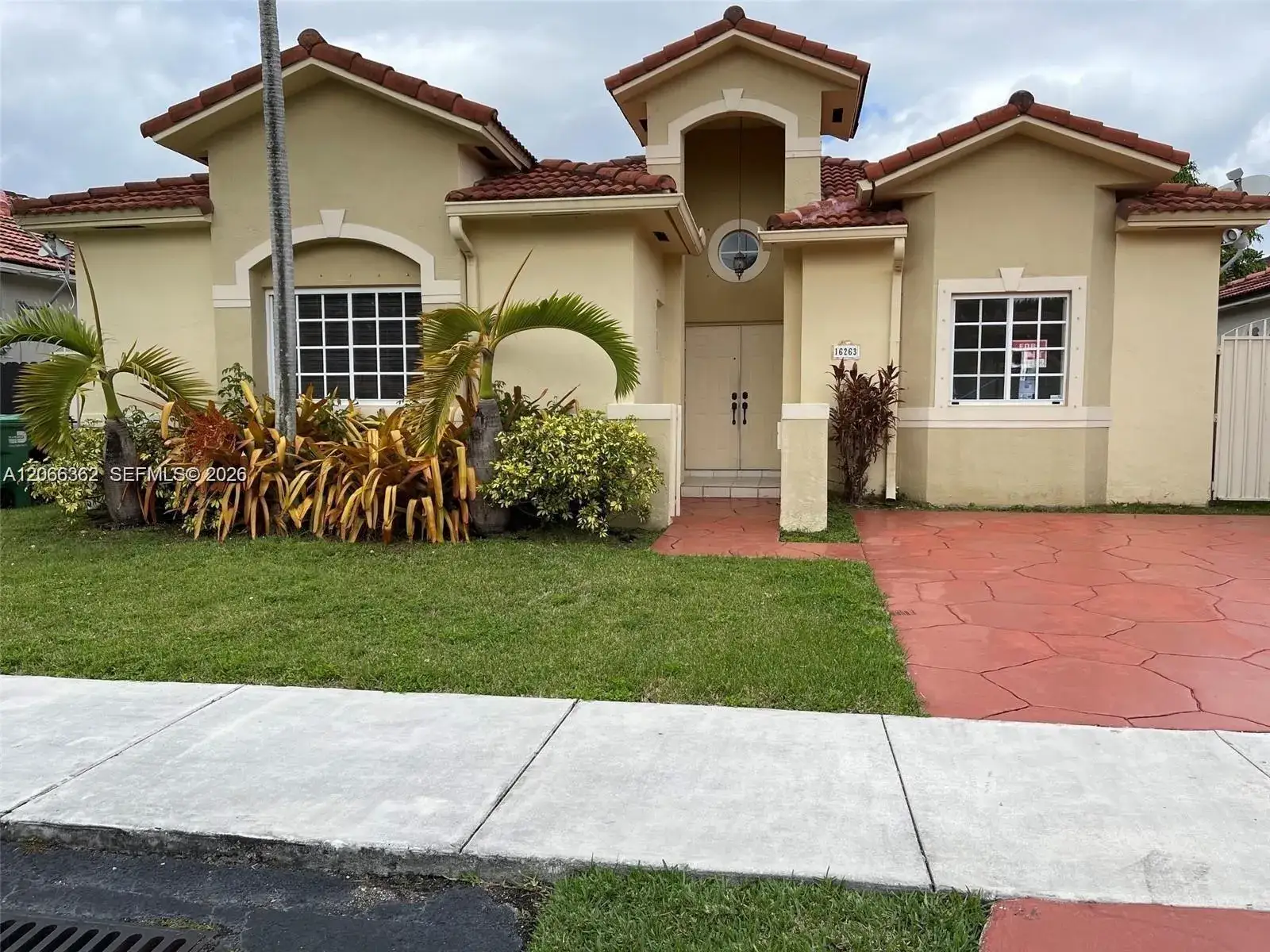 16263 SW 55th Ter, Miami FL 33185
