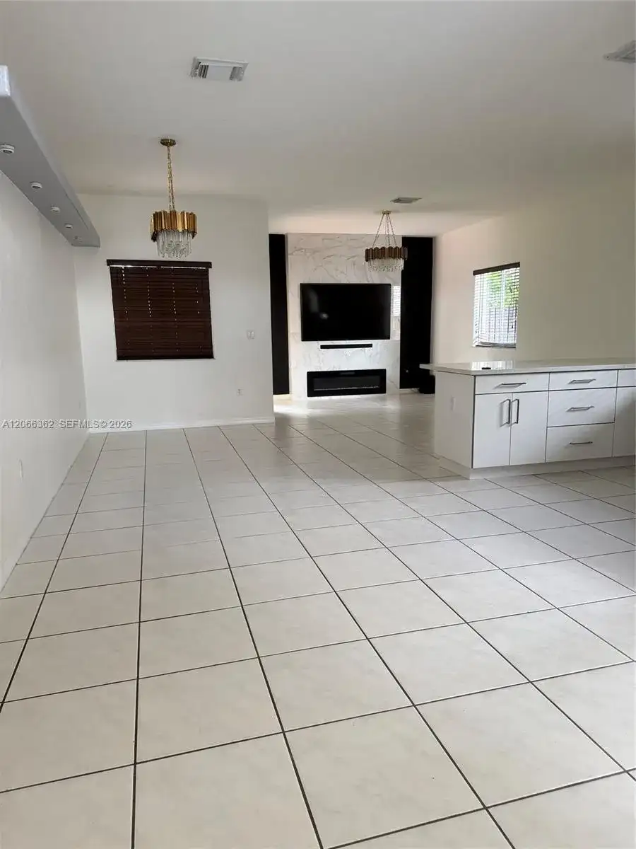 16263 SW 55th Ter, Miami FL 33185 photo 3