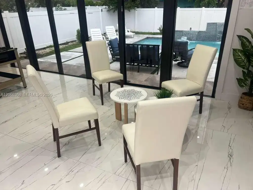 39 SE 7th St, Dania Beach FL 33004 photo 4