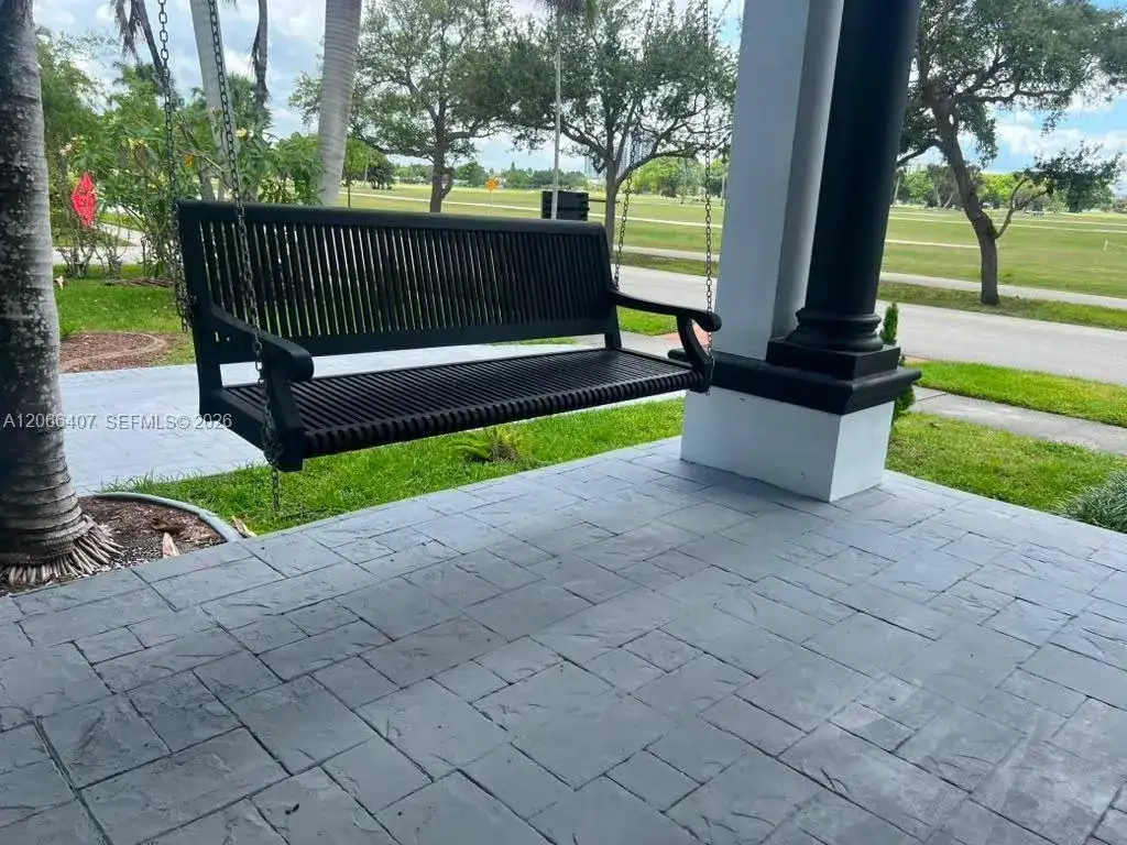 701 N 14th Ave, Hollywood FL 33020 photo 2
