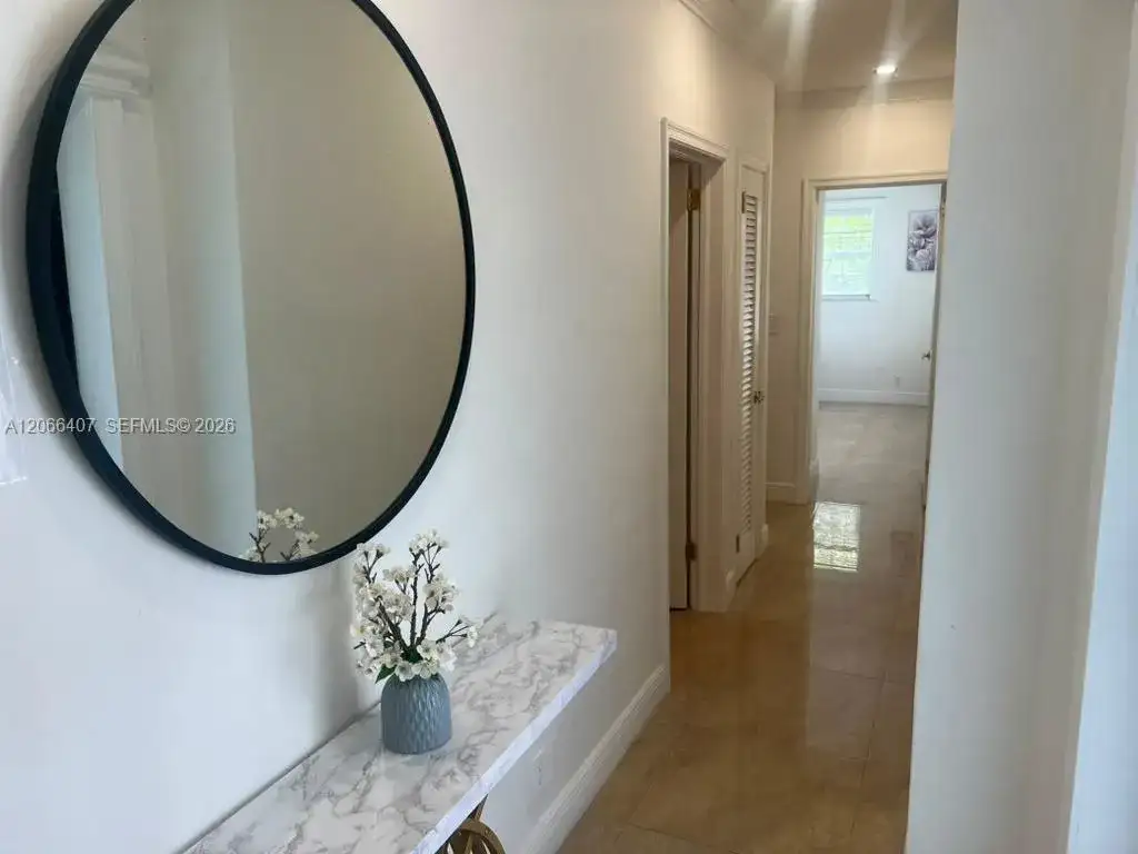 701 N 14th Ave, Hollywood FL 33020 photo 4