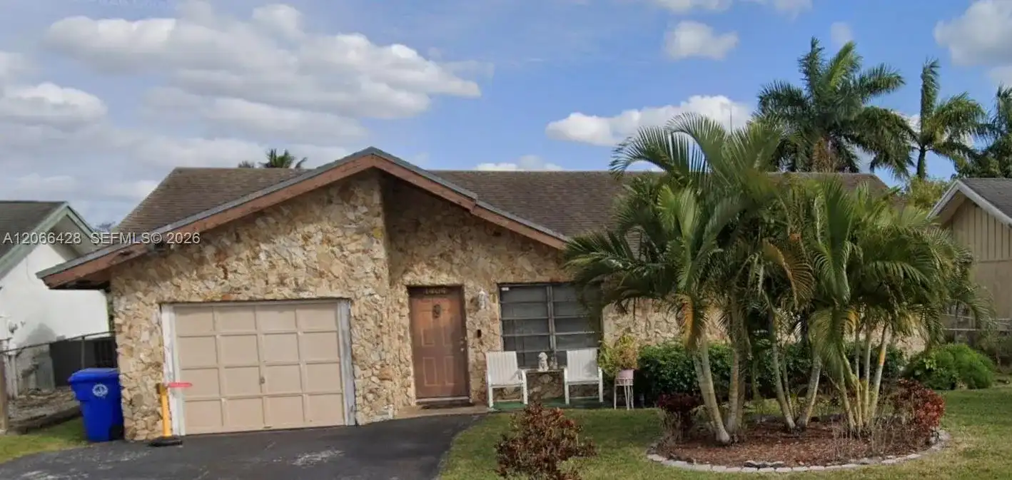 1404 SW 82nd Ave, North Lauderdale FL 33068