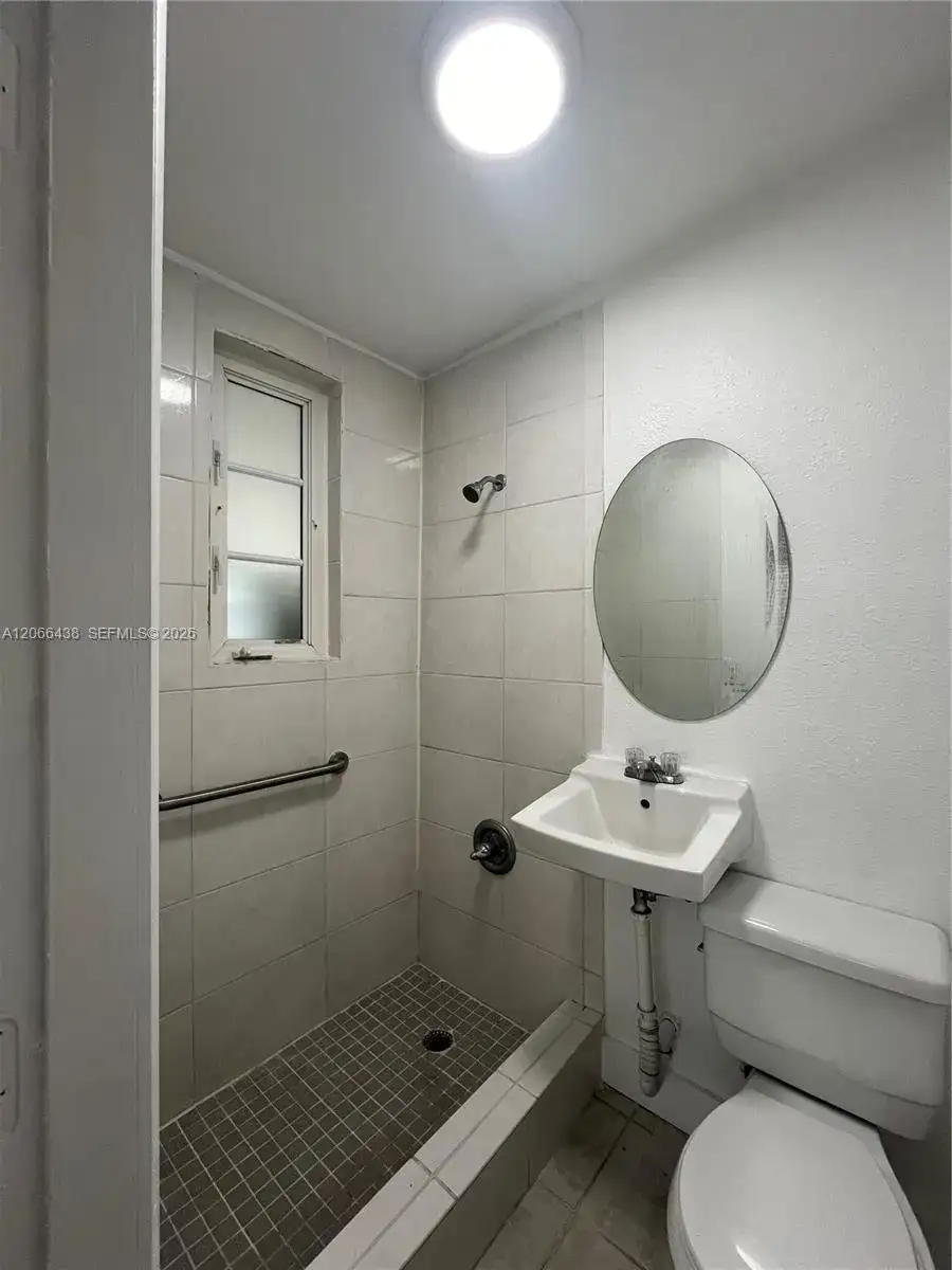 160 W 60th St # 0, Hialeah FL 33012 photo 5