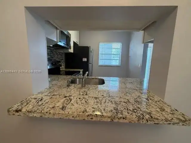 9420 Poinciana Pl # 407, Davie FL 33324 photo 4