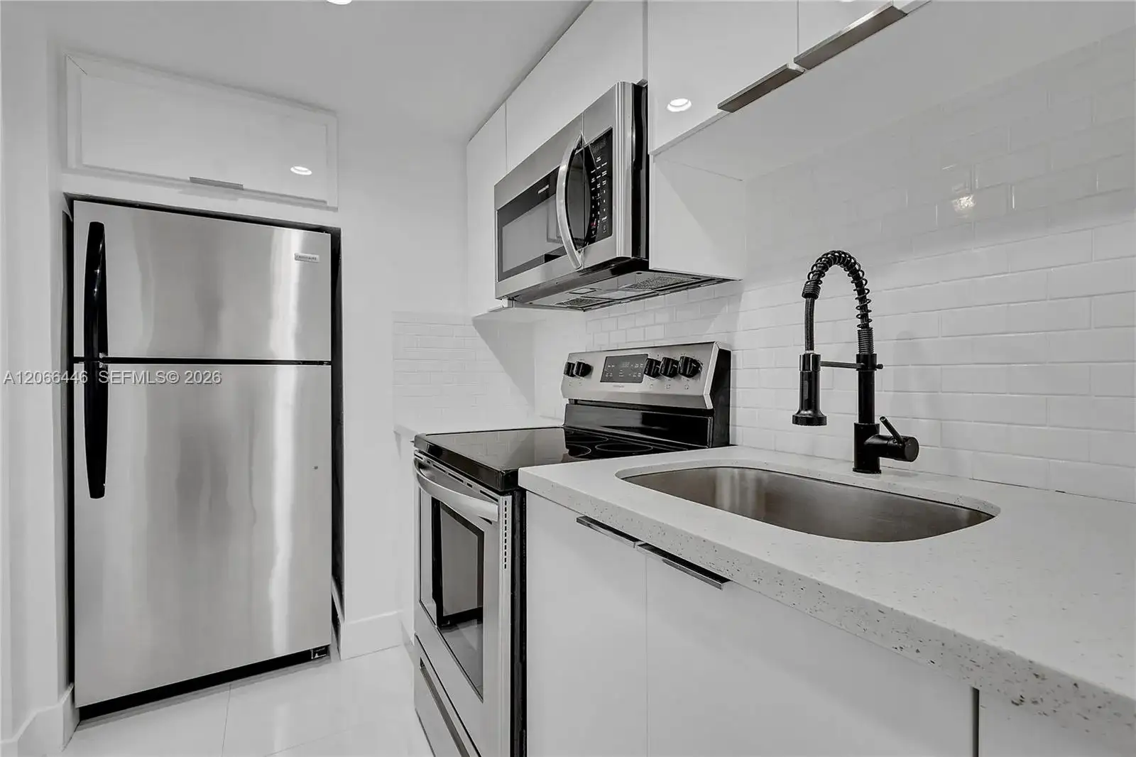 1114 S Douglas Rd # 4, Coral Gables FL 33134