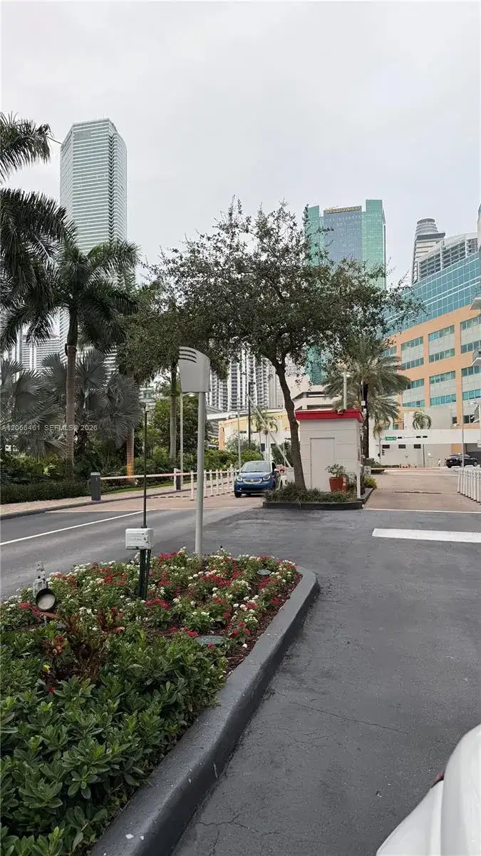 350 S Miami Ave # 304, Miami FL 33130 photo 2