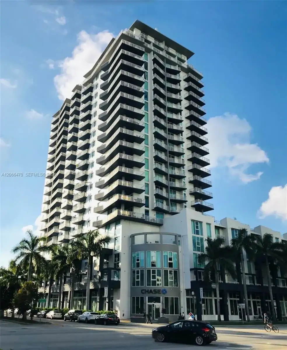 275 NE 18th St # 2004, Miami FL 33132 photo 2